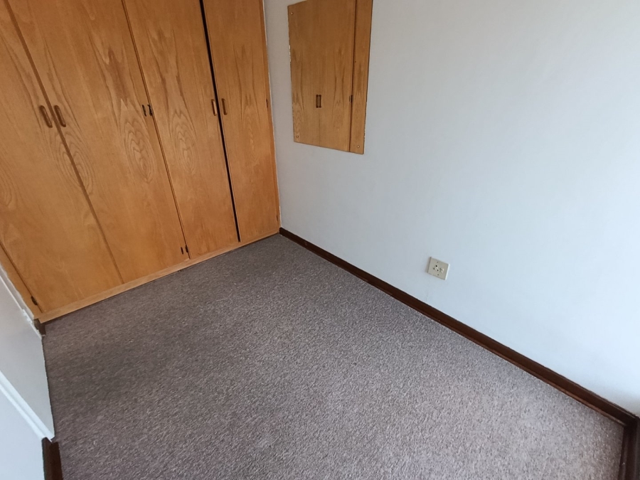 2 Bedroom Property for Sale in Langenhovenpark Free State